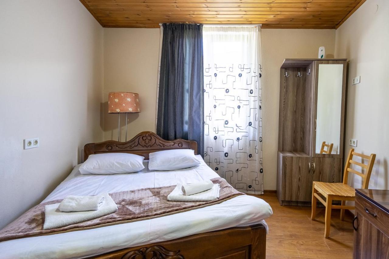 Guest House Nikala Mestia Ngoại thất bức ảnh